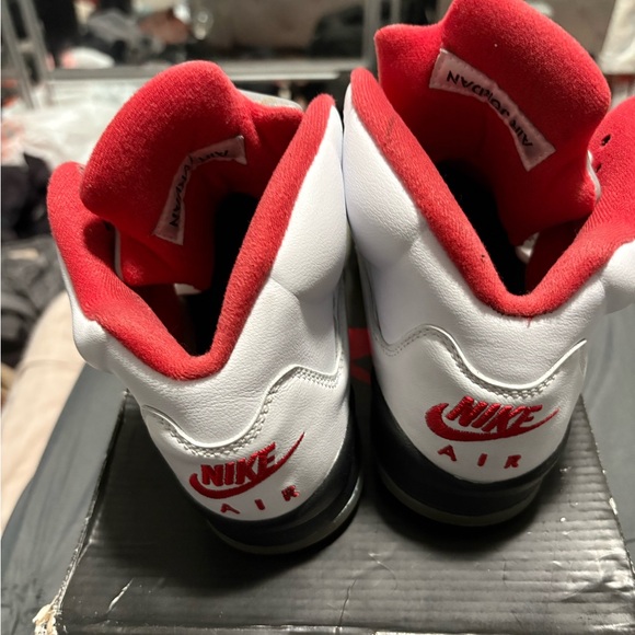 Nike air jordan 5 fire red white sneakers - Picture 4 of 8
